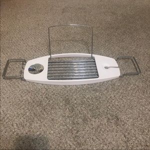 Bathtub table / caddy